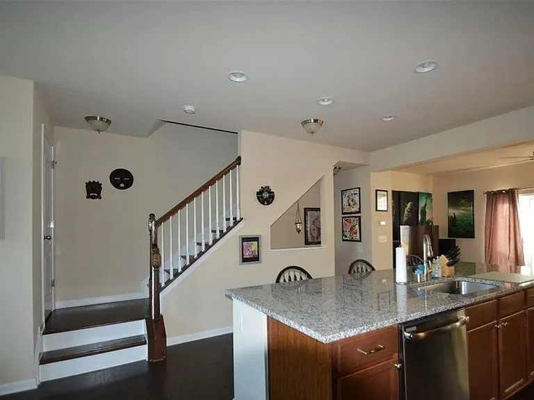 4006 Kentworth Dr #4006 — Photo 3