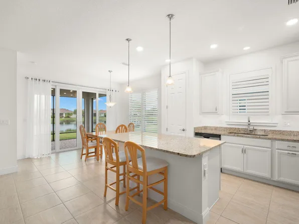 9669 SW Forestwood Avenue, Port St Lucie, FL 34987