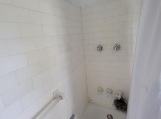 4 Lindbergh Pl, Poughkeepsie, NY 12603