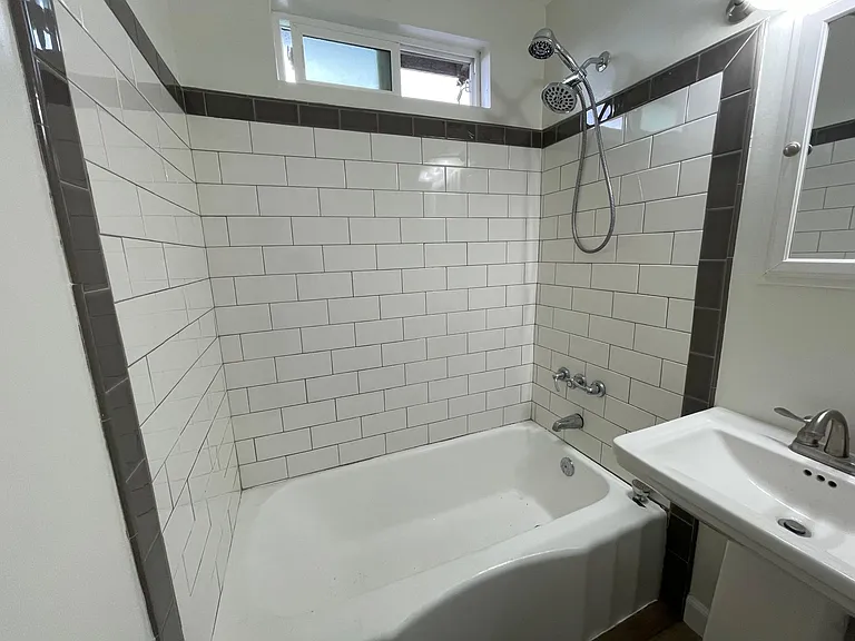 520 Palm Dr #520 — Photo 17