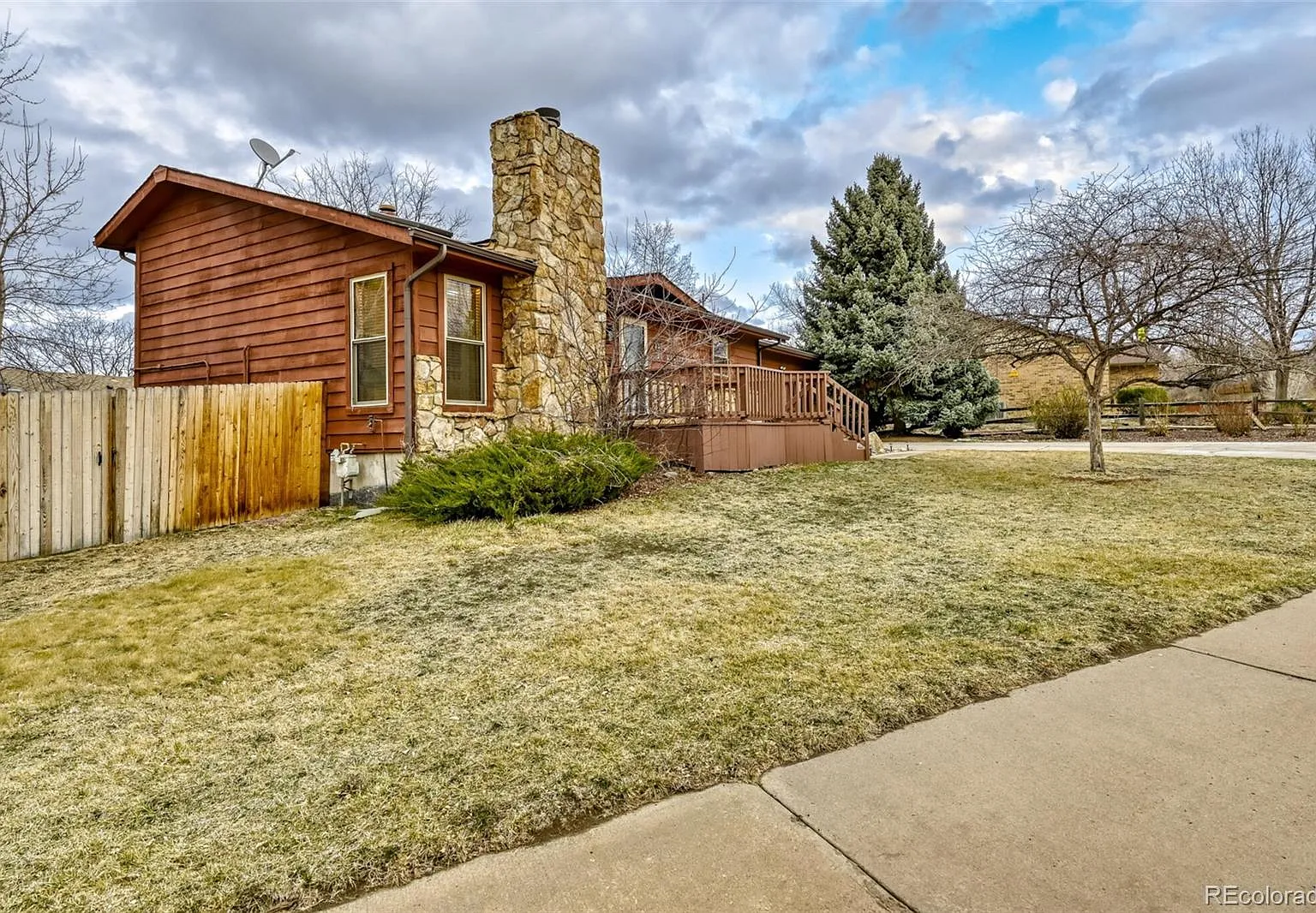 3 bed, 2.0 bath, 1768 sqft, $3,000 — Photo 4
