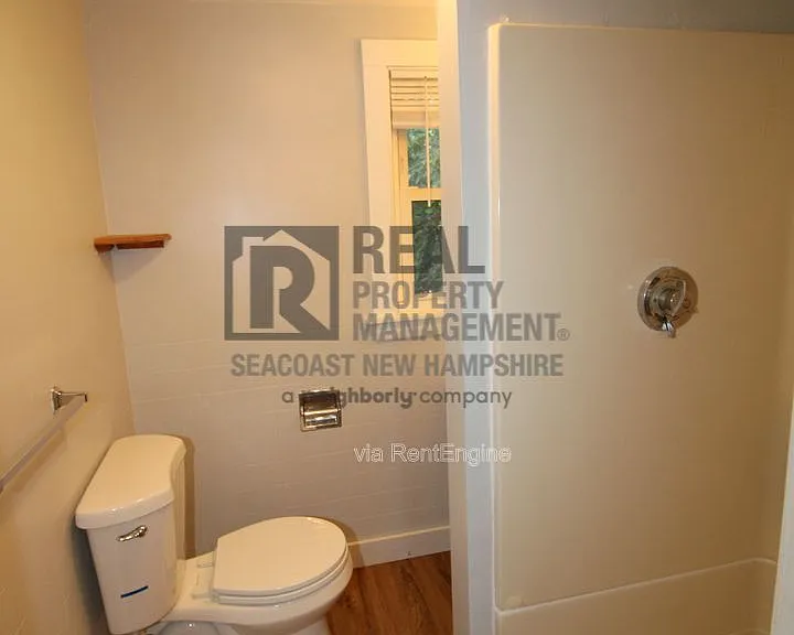 11 Maple St #B — Photo 10
