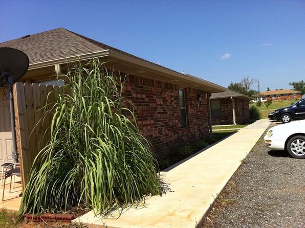 400-B3 E Main St, Fletcher, OK 73541