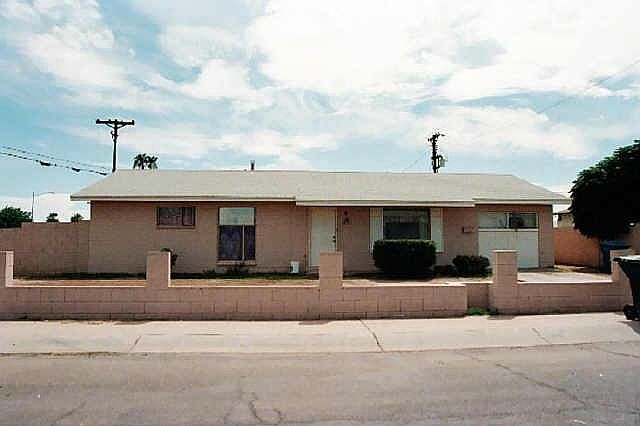 1st image of 4817 N Earll