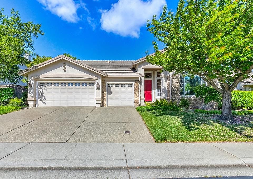 1st image of 4020 Meadow Wood Dr