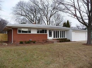 1877 E Maple Rd, Birmingham, MI 48009