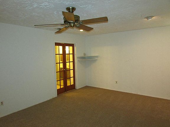 5th image of 8330 Windy Oaks Dr