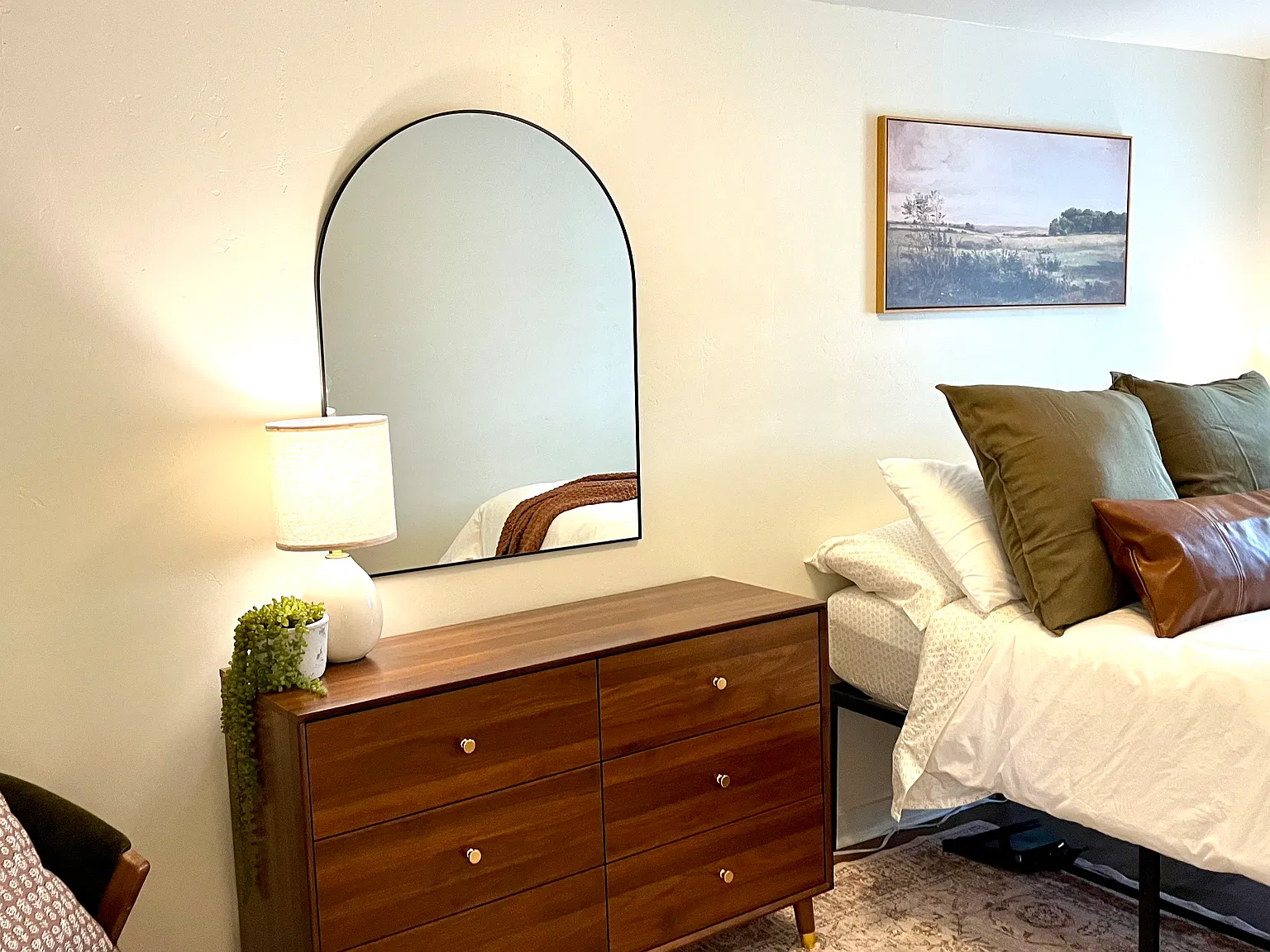 1 bed, 330 sqft, $1,577 — Photo 4