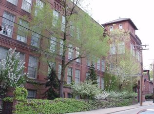 2043 Random Rd APT 102, Cleveland, OH 44106