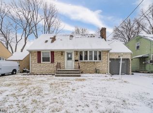 17 Alison Rd, Roselle, NJ 07203