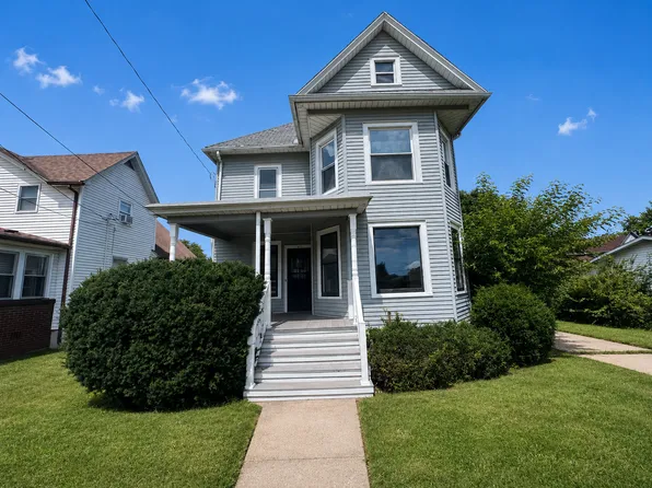412 Rockwell St, Kewanee, IL 61443