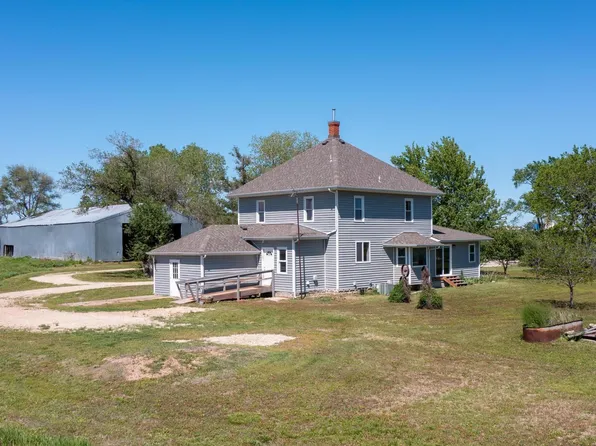 8249 NW Meadowlark Rd, Whitewater, KS 67154