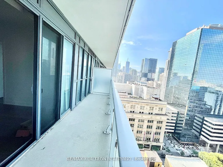 7 Grenville St #2601 — Photo 21