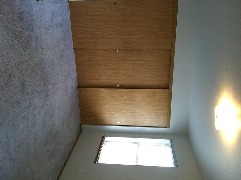 Big Rock Apartments (480 S Oak Harbor St.) — Photo 21