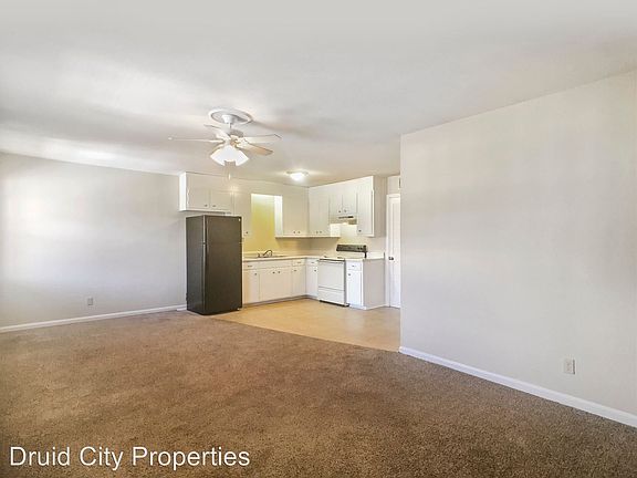 3rd image of 3820 1st Ave Unit 212