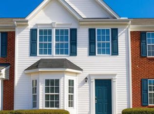 3232 Barons Court Rd, Charlotte, NC 28213