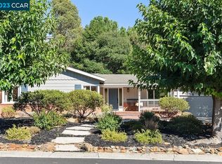 1074 Laurel Dr, Lafayette, CA 94549