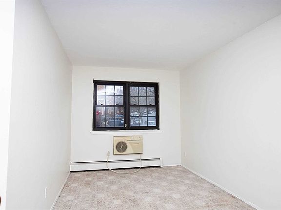 5th image of 68-23 Douglaston Pkwy #2