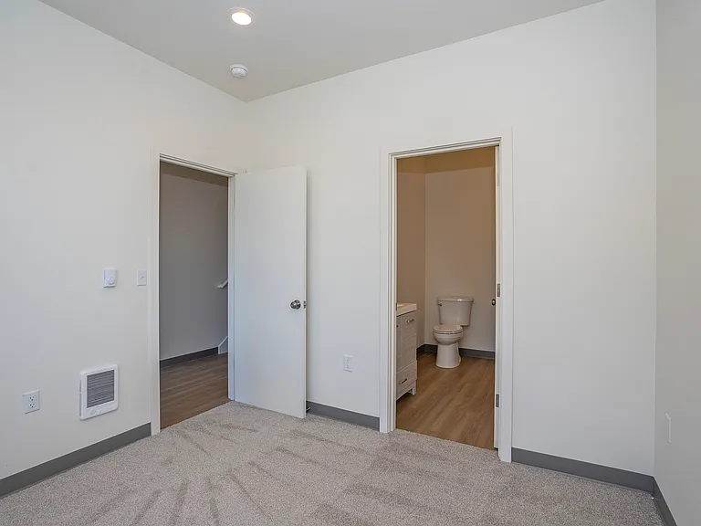 4873 S 48th St #D-2 — Photo 19