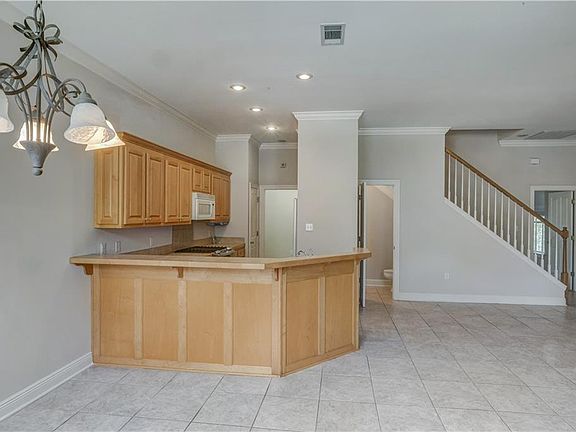5th image of 629 Village Ln N #A