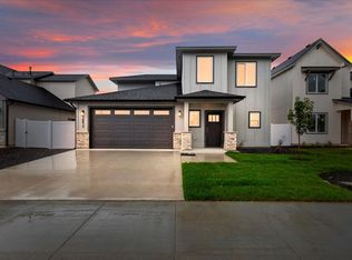 16615 N Red Oak Dr, Nampa, ID 83687