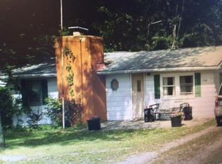 8368 E Lake View Dr, Syracuse, IN 46567