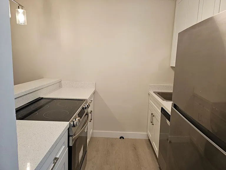 5821 Washington St #21 — Photo 3