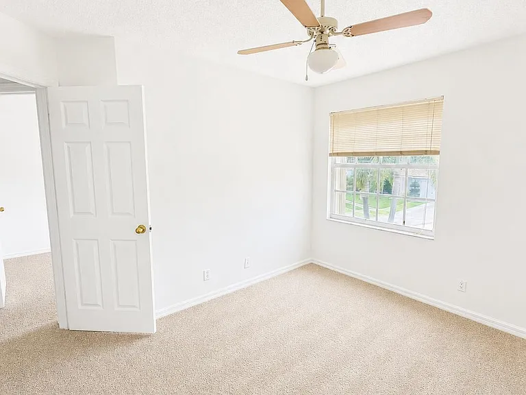 111 Fox Meadow Run — Photo 8