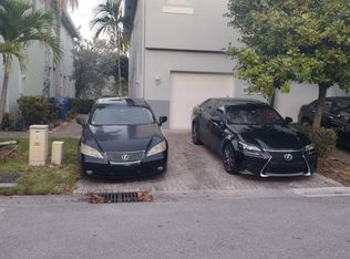 3076 Laurel Ridge Cir, Riviera Beach, FL 33404