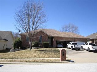 5699 S Fairview Ave, Springfield, MO 65810