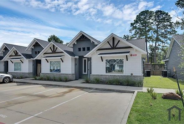 1st image of 10317 Lake Rd #6A