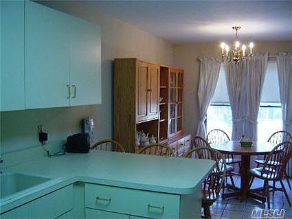 5th image of 91 Hunt Dr
