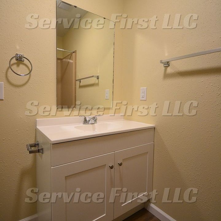 Pike Apartments 906 S Pike Ave Bolivar, MO Zillow