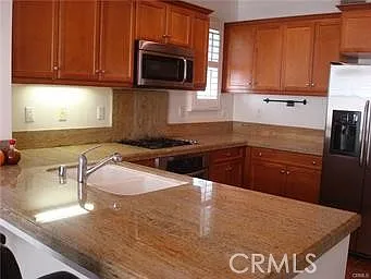 1800 Oak St #308 — Photo 6