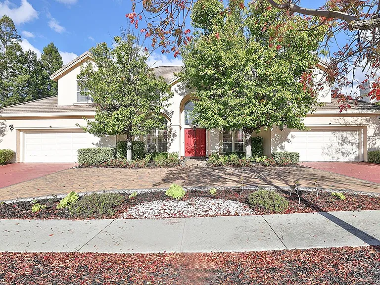 2198 Bentley Ridge Dr — Photo 1