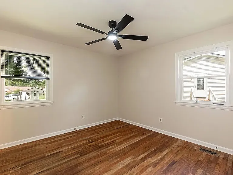 540 Lincoln Dr — Photo 10