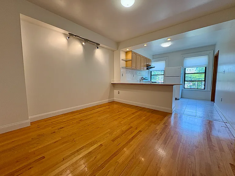 49 Dwight St #2 — Photo 1
