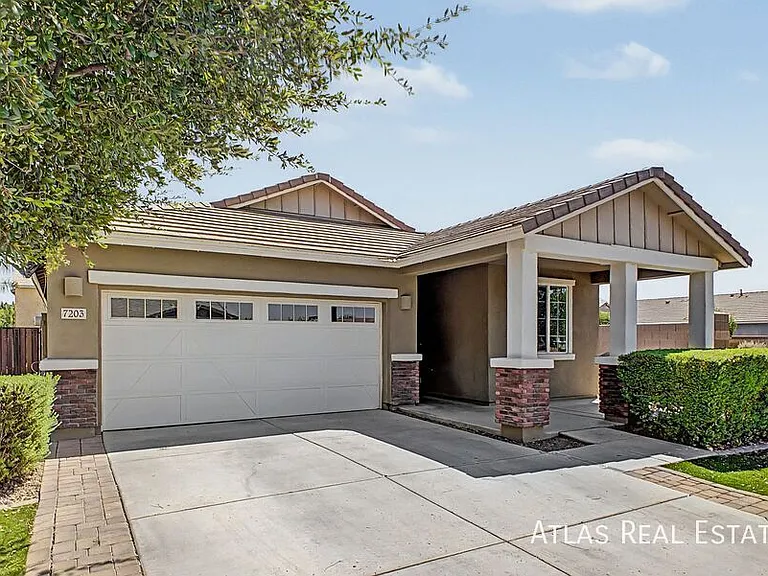 7203 E Onza Ave — Photo 4