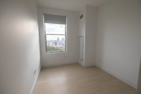 Rented by DelShah Capital LLC | media 19