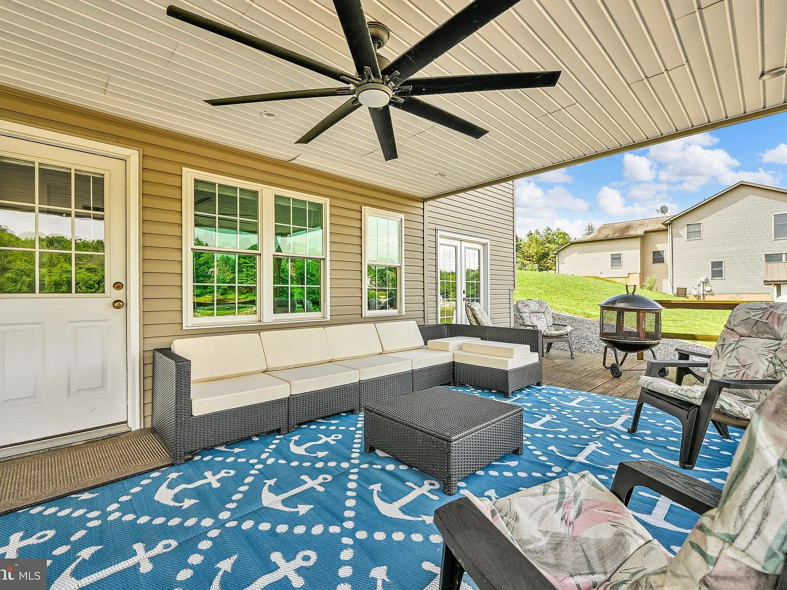 5 bed, 3.5 bath, 4125 sqft, $2,900 — Photo 3
