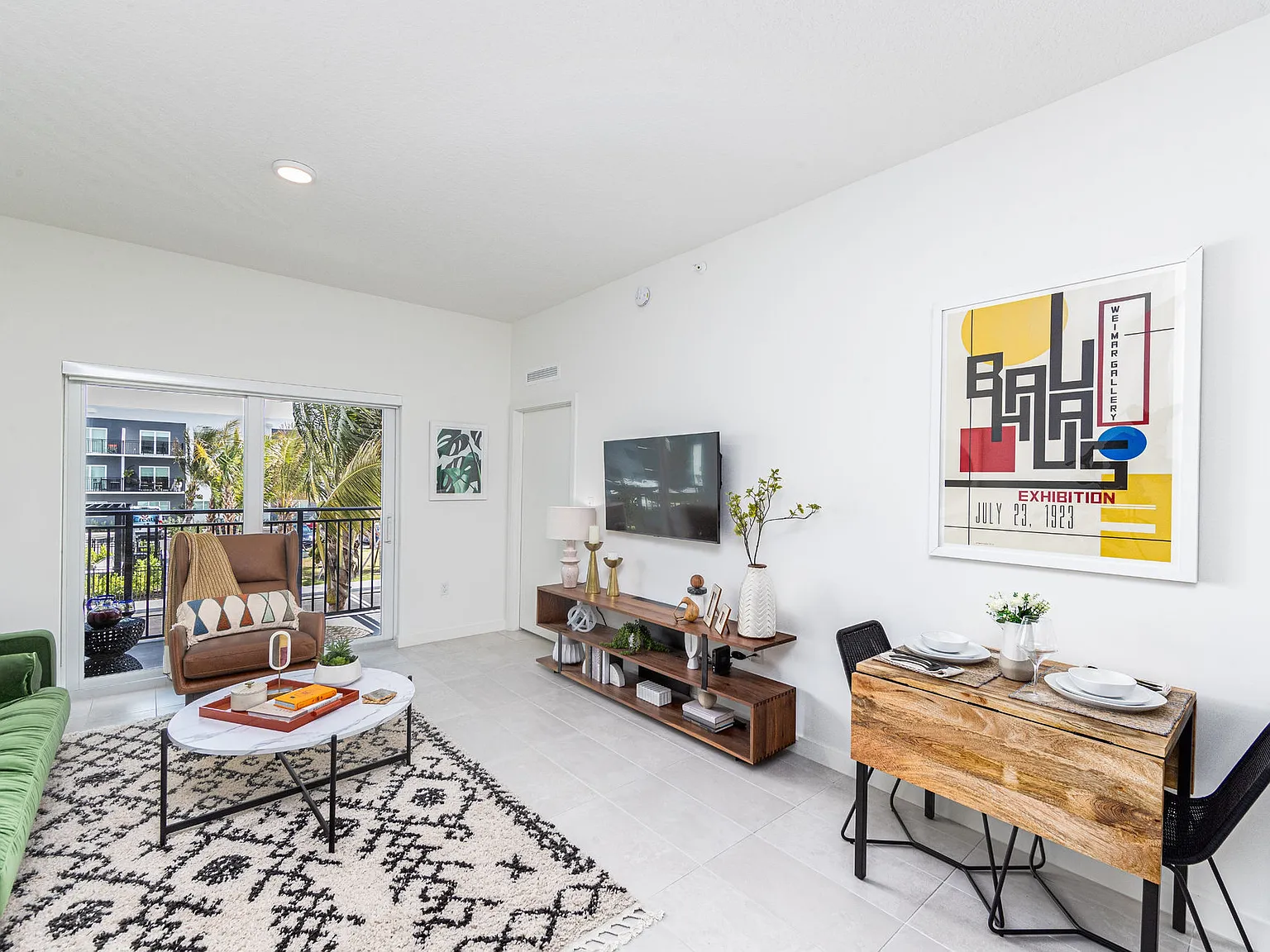 The MID Apartment Residences — Photo 4