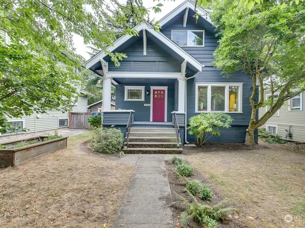 7530 26th Avenue NW, Seattle, WA 98117