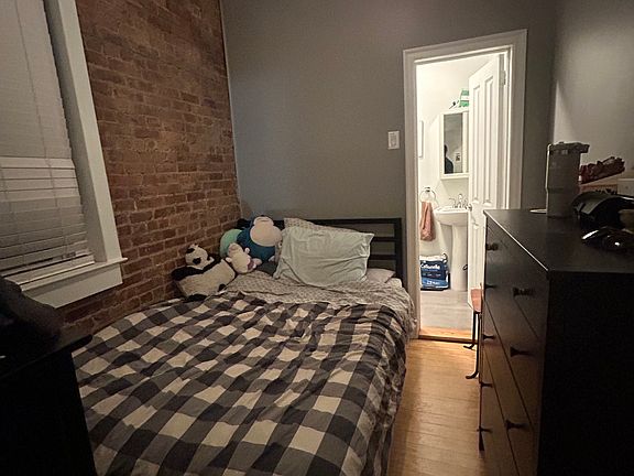 5th image of 317 E 73rd St APT 1RE