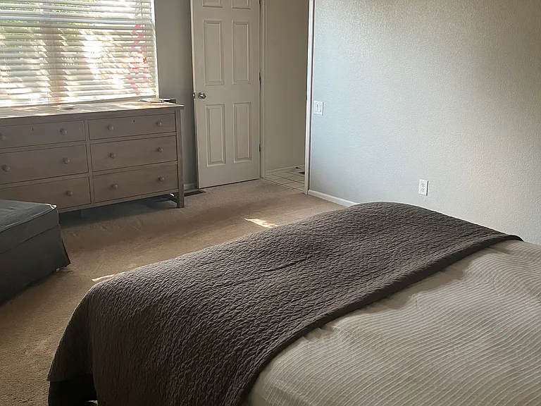 5262 Cornerstone Dr — Photo 4
