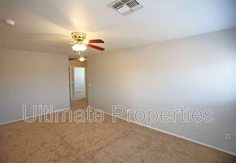 12885 N Tonya St — Photo 12