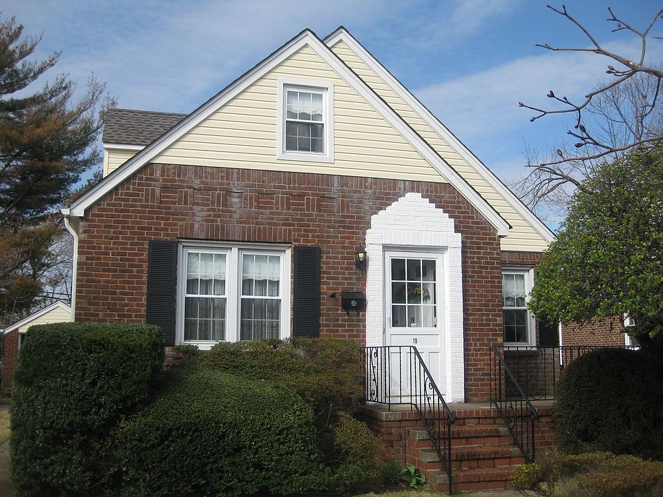 1st image of 19 Flower Ln