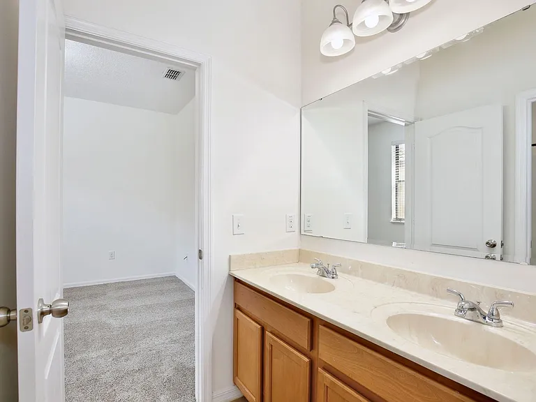 3908 Coastal Breeze Dr — Photo 17
