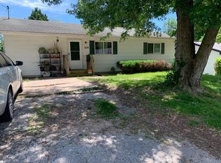 1036 S Craig Ave, Springfield, MO 65804