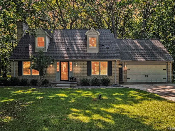 11410 Foley Rd, Fenton, MI 48430