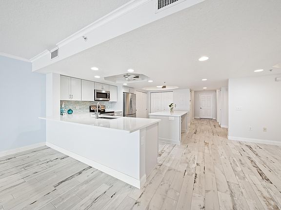 5th image of 1919 Highway A1a APT 202